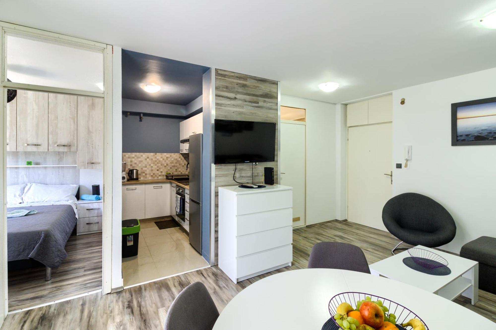 Apartment Lungomare Pula Exterior photo
